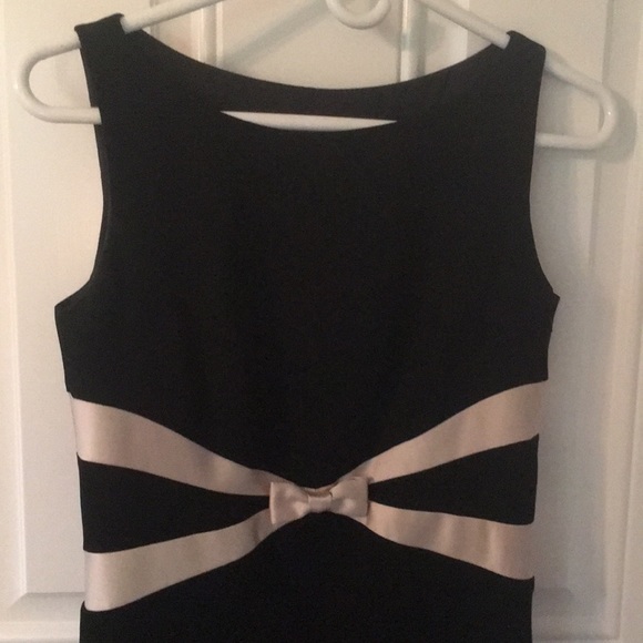 ANN Taylor size 2 formal dress - Picture 2 of 3